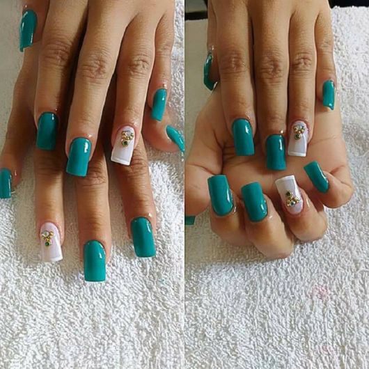 Fiberglass Nails: What is it? Its make bad? How to make? Complete guide!