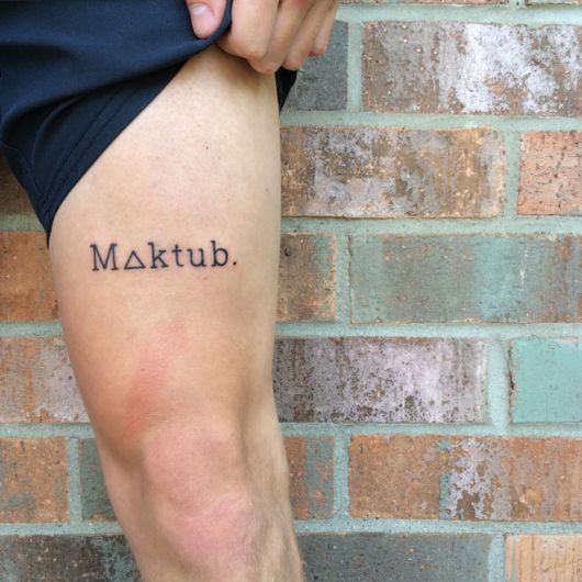 Maktub Tattoo: ¡qué significa y 50 inspiraciones encantadoras!