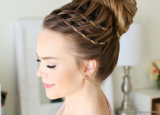 Wedding Hairstyles – 65 Inspirations, Tips & How To Make It Easy!