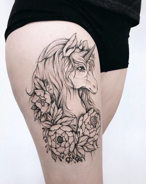 71 bellissime idee per tatuaggi sulla coscia femminile e cure principali!