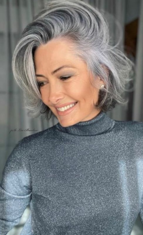 White Hair – 4 Solutions, Main Causes & How to Color It!