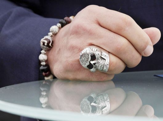 Skull rings: all about the piece with + 30 AMAZING models!