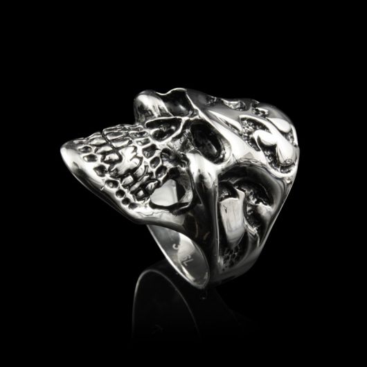 Skull rings: all about the piece with + 30 AMAZING models!