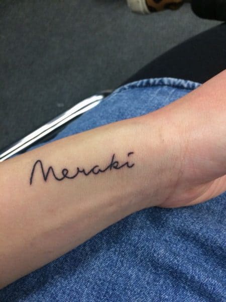 Mots à tatouer – 60 idées inspirantes et pleines de sens !