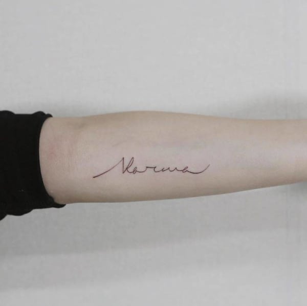 Mots à tatouer – 60 idées inspirantes et pleines de sens !