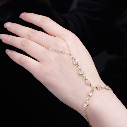 Hand Bracelet: Photos, models and everything about this incredible trend!