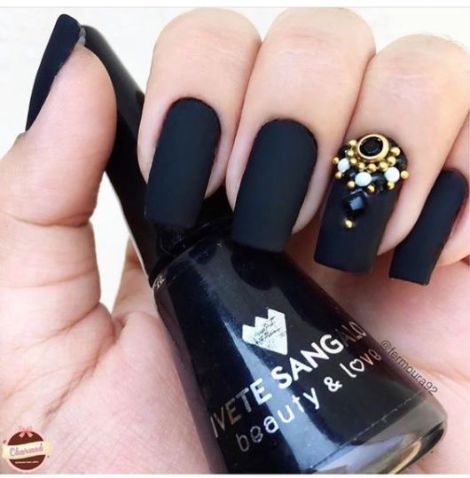 Black Decorated Nails – The 78 Most Incredible Decorations Ever!