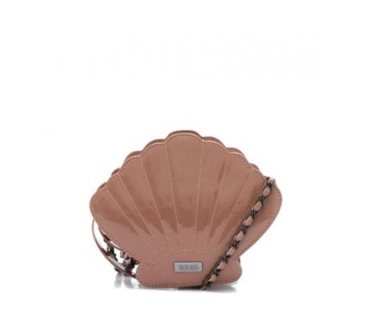 Shell Bag – The 34 Perfect Models for Mermaid Lovers!