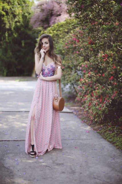LONG DRESSES FOR SHORT LINES: tips and beautiful models