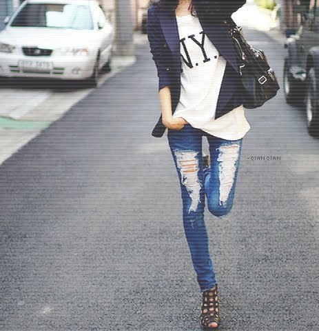 FEMALE T-SHIRT: 80 Incredible Looks To Inspire You!