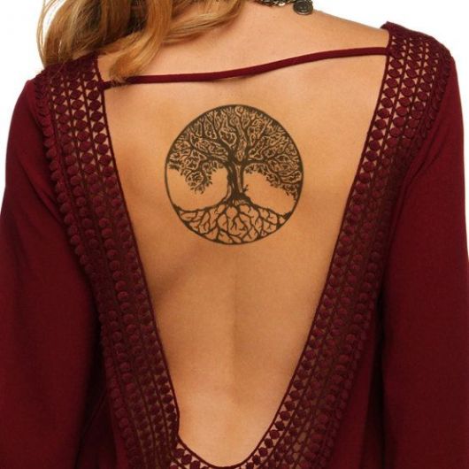 Tatuaje del árbol de la vida: significados y más de 30 imágenes para hombres y mujeres.