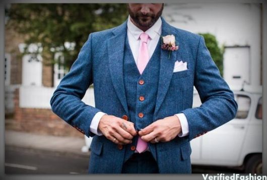 Come indossare una cravatta rosa: 10 consigli per indossarla con stile!