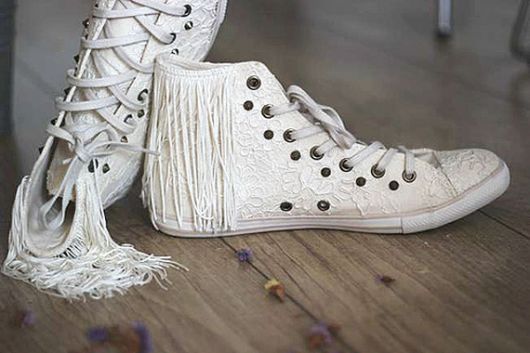 Scarpe personalizzate: oltre 50 idee creative e tanti tutorial per imparare!