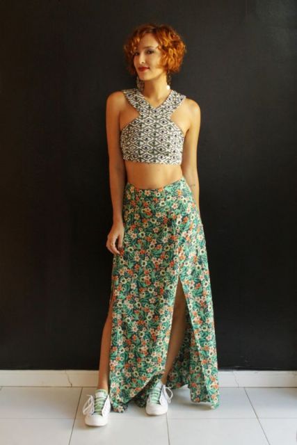 LONG SKIRT WITH SLIT: how to wear it?