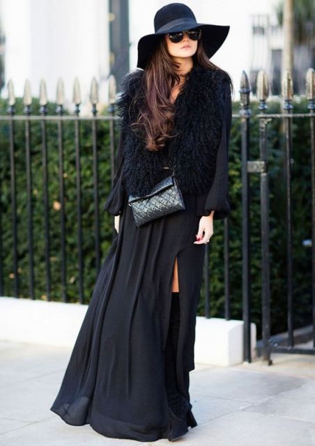 LONG SKIRT WITH SLIT: how to wear it?