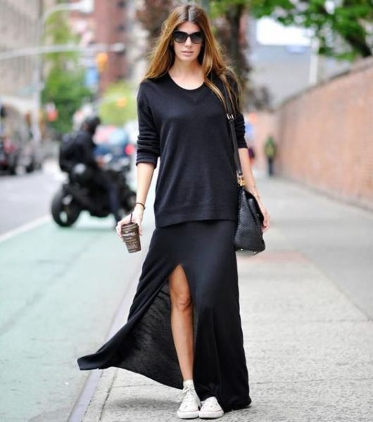 LONG SKIRT WITH SLIT: how to wear it?