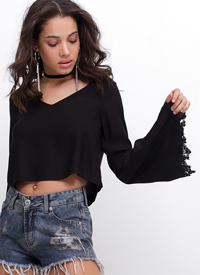 How to Wear Cropped Black: Photos, Models & Fashion Looks!